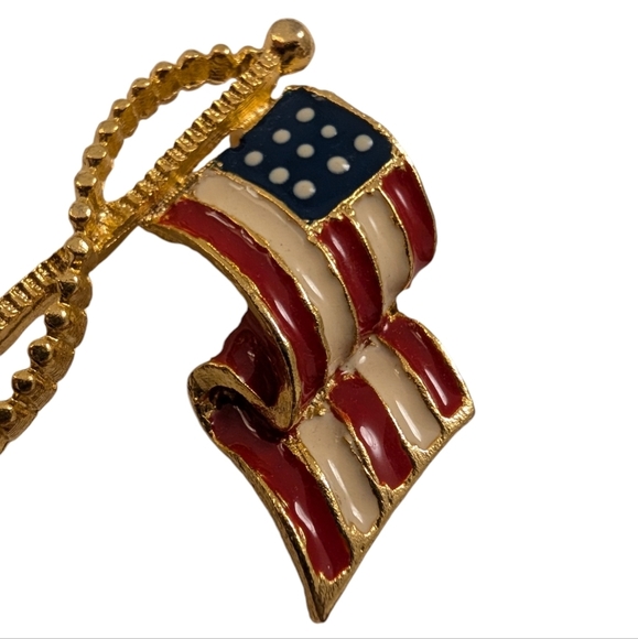 FLAG American Brooch USA Enamel Gold Red White Blue Lapel Pin Old Glory - Picture 3 of 8